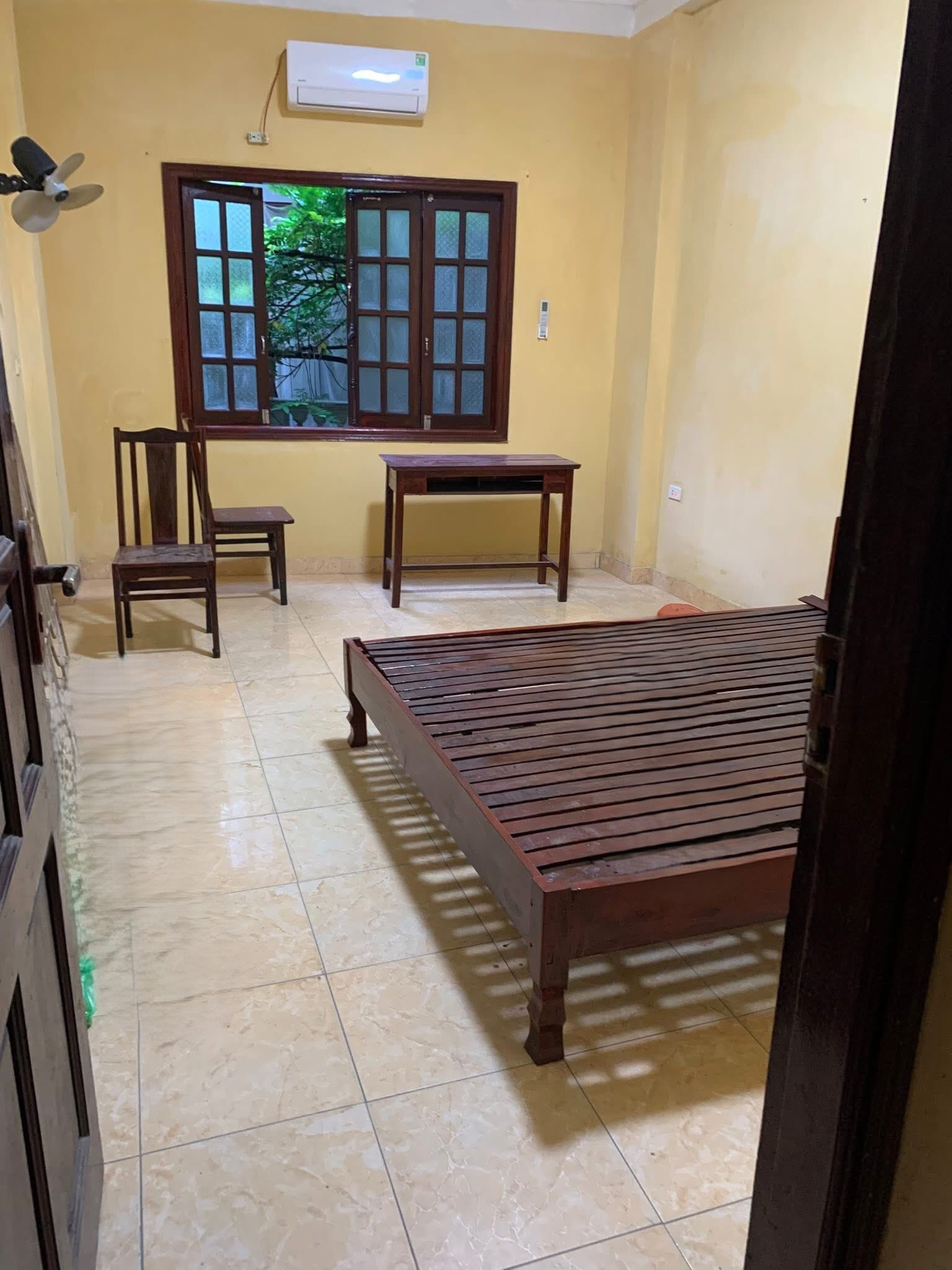 Cho thuê nhà ngõ 19 Khương Hạ 50m2 x 2.5 tầng, 2 ngủ, 7.5 Triệu ở gđ, nhóm 4 người - Ảnh 3